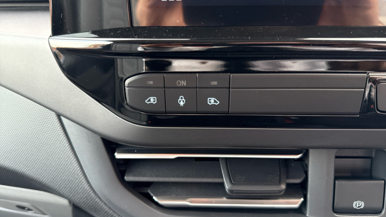 Ford Tourneo Custom 340 L1 Electric Rwd 160kW 65kWh H1 Titanium X 8 seater Auto